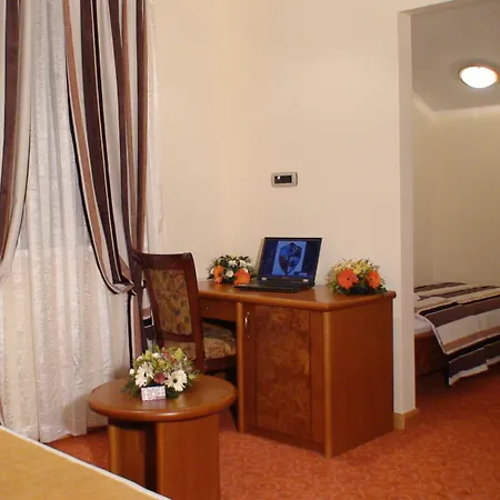 Otel Mali Bambis Podgoriçe