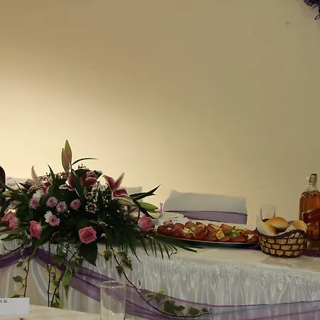 Mali Bambis Otel Podgoriçe