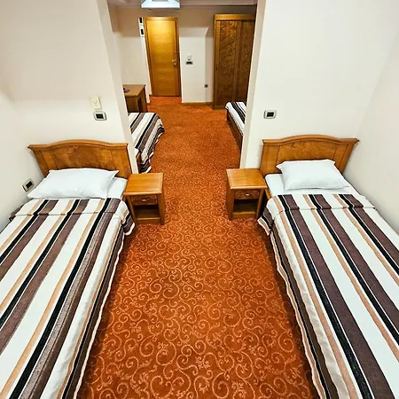 Hotel Bambis 3*