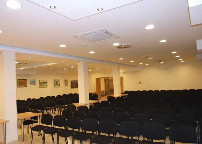 Mali Bambis Hotel Podgorica